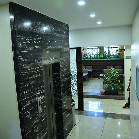 Hotel Ahmedabad Inn Exterior photo
